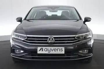 Volkswagen Passat 2021 photo 2