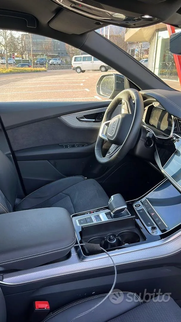 Audi Q8 2024 photo 5