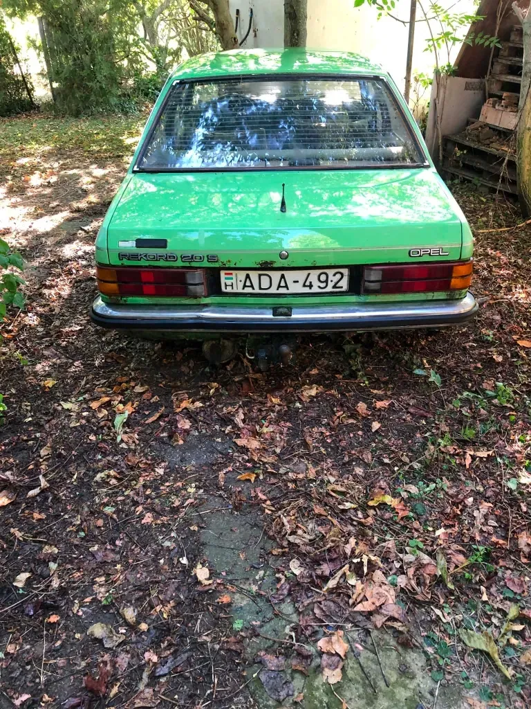 Opel Rekord 1979 photo 2