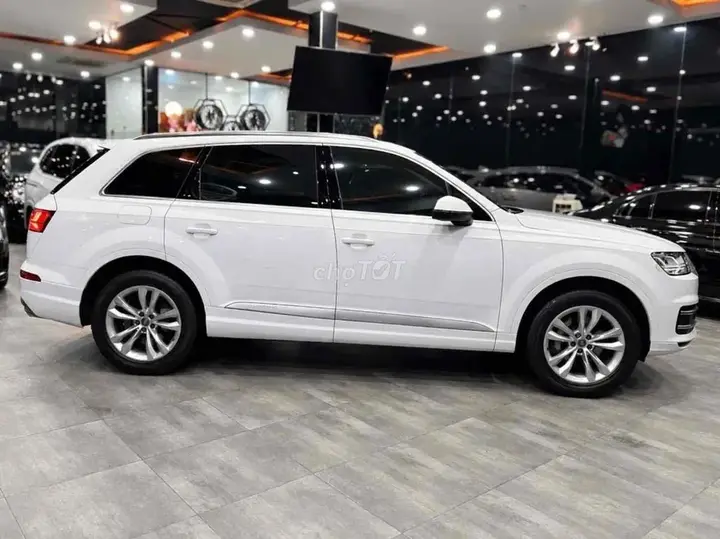 Audi Q7 2016 photo 5
