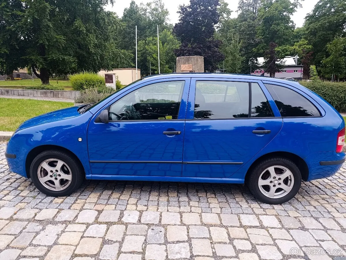 Skoda Fabia 2007 photo 3