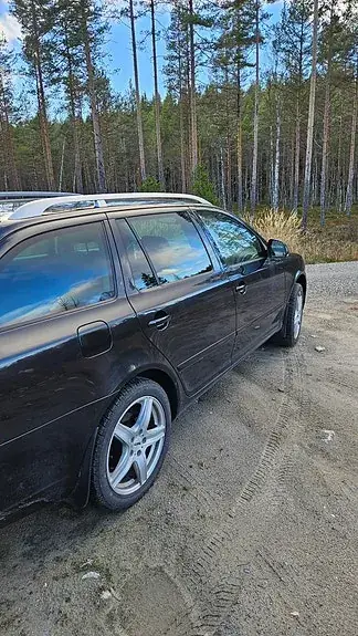 Skoda Octavia 2010 photo 4