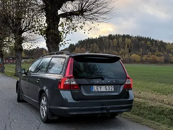 Volvo V70 2011 photo 4
