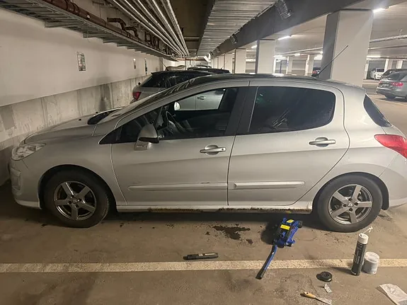 Peugeot 308 2009 photo 4