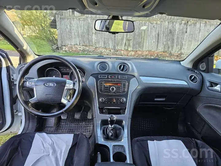 Ford Mondeo 2011 photo 4