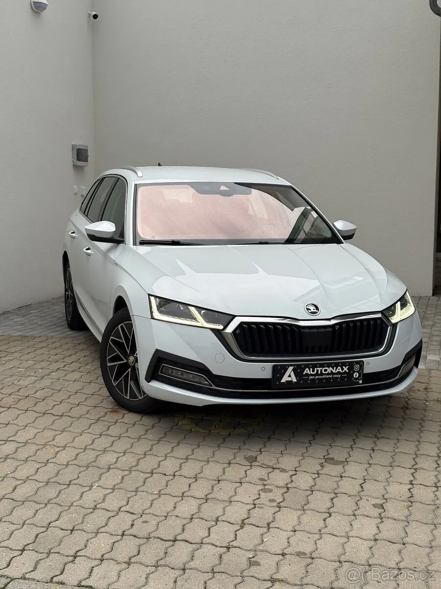 Skoda Octavia 2022 photo 2