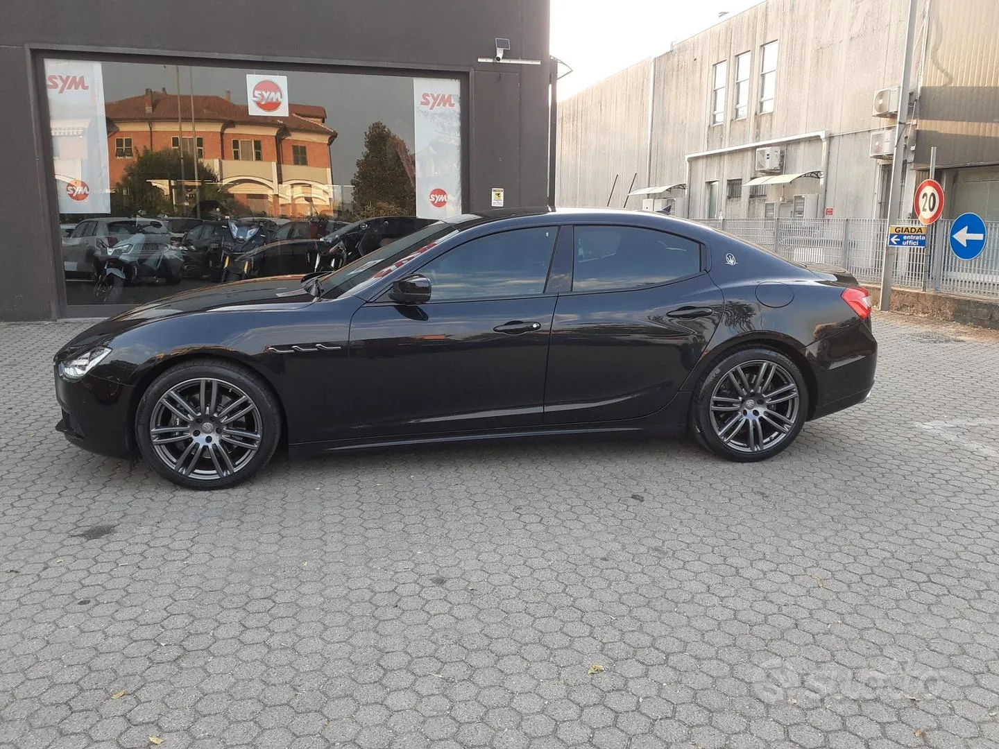 Maserati Ghibli 2017 photo 3