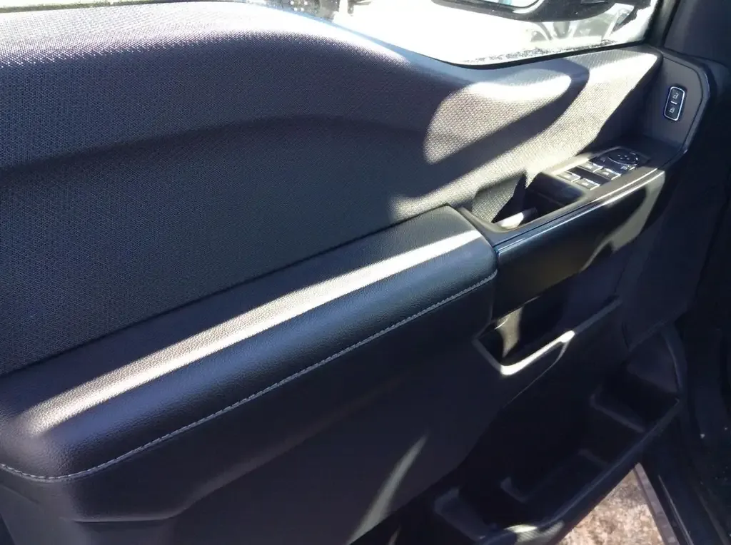 Ford F-150 2023 photo 3