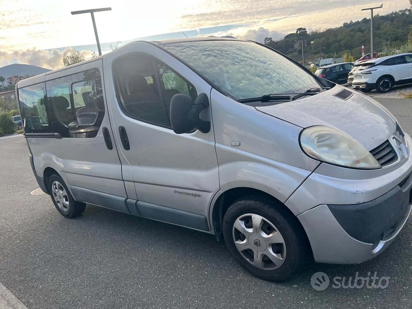 Renault Trafic 2009 photo 2