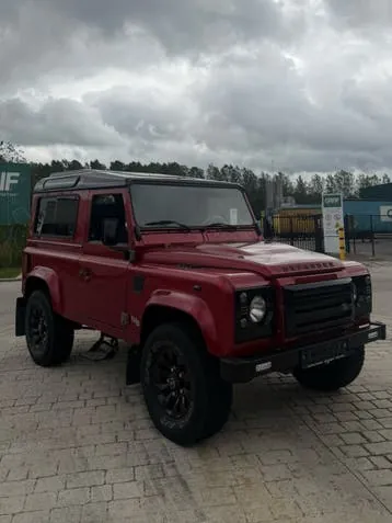 Land Rover Defender