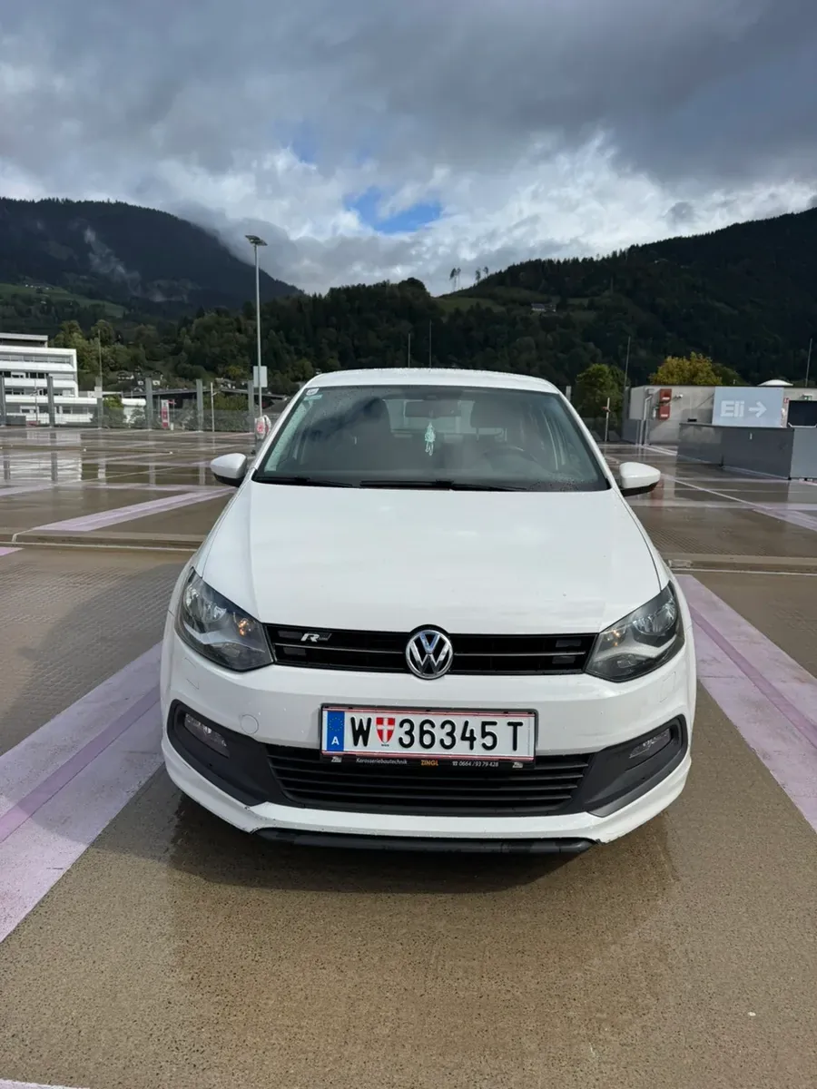 Volkswagen Polo 2013 photo 2