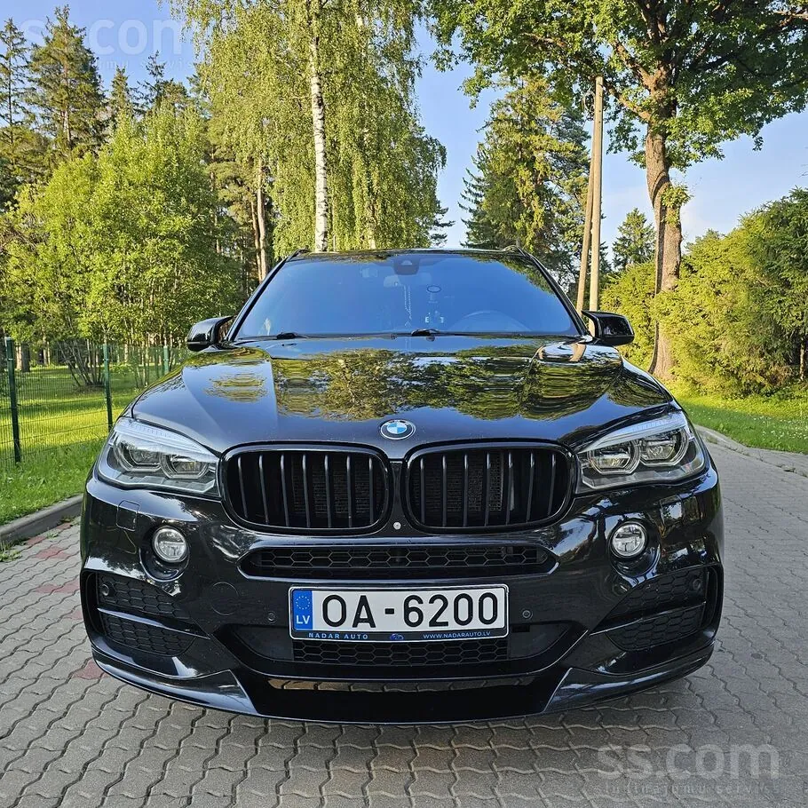 BMW X5 2015 photo 2