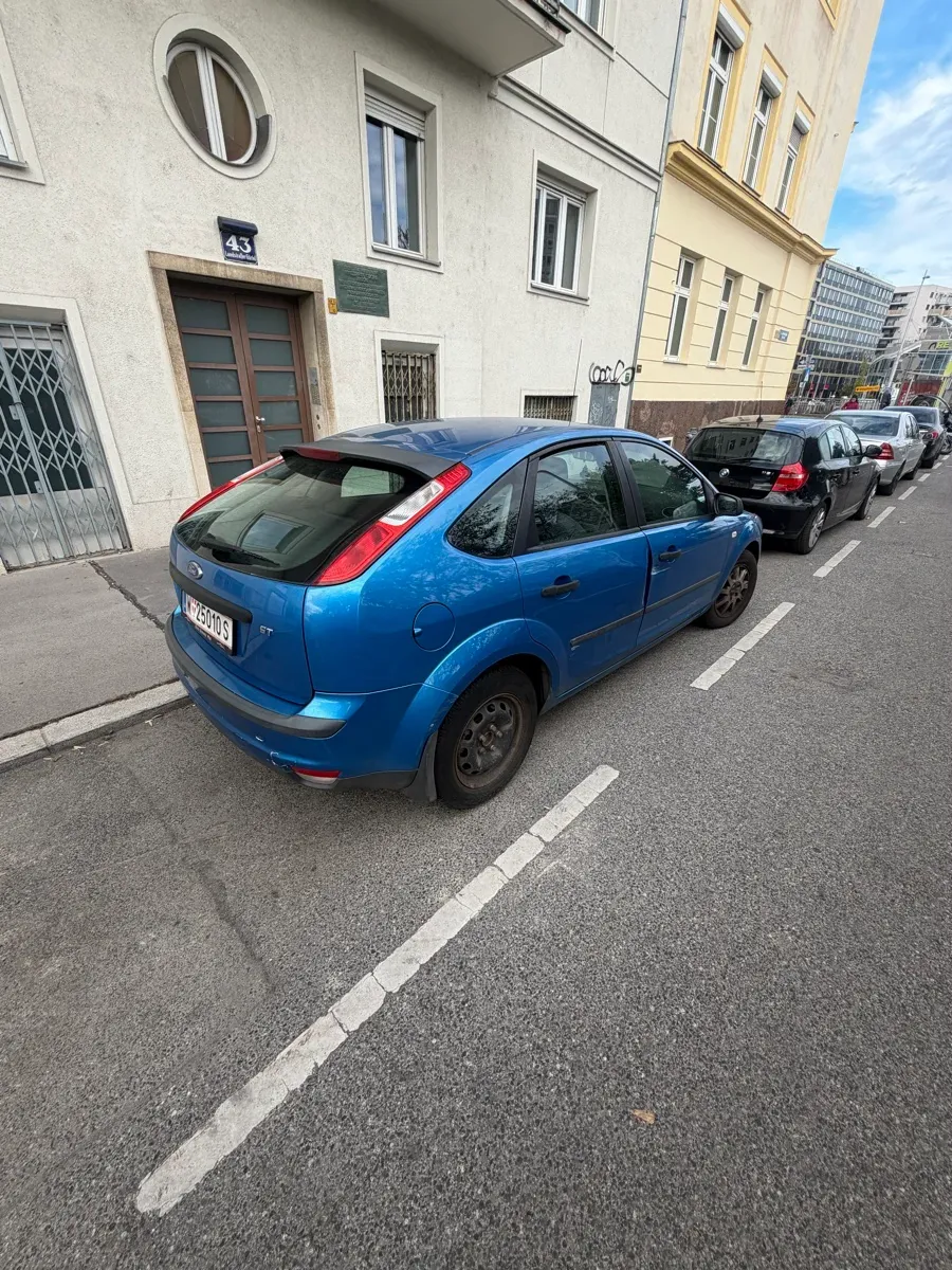 Ford Focus 2005 photo 2