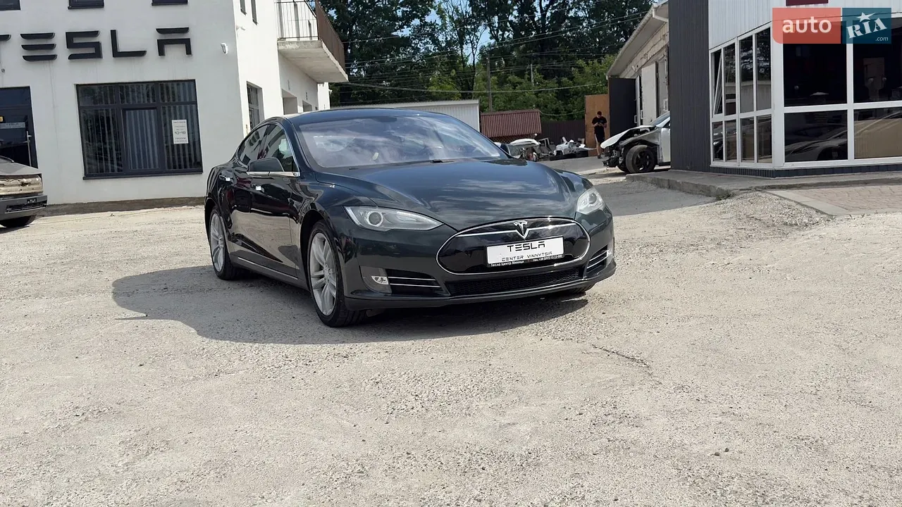 Tesla Model S 2013 photo 3