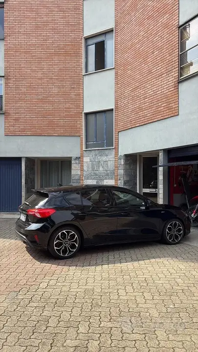 Ford Focus 2019 photo 2