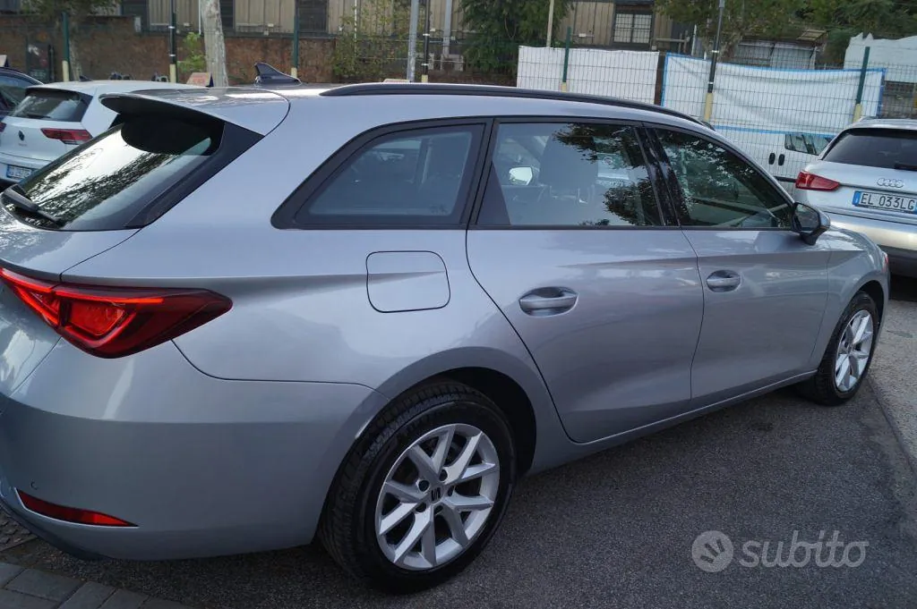 Seat Leon 2023 photo 4
