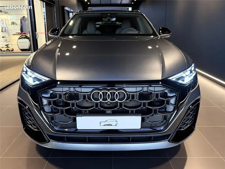Audi Q8 2024 photo 2