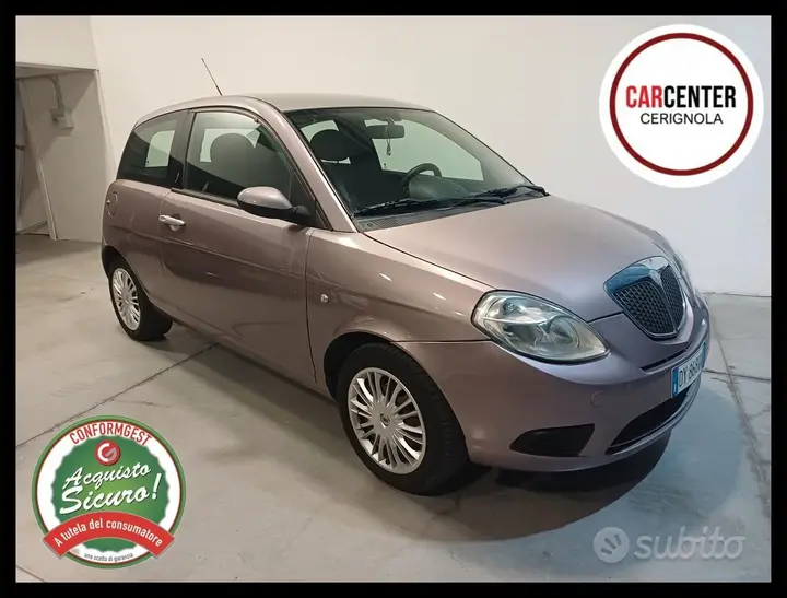 Lancia Ypsilon 2010 photo 2