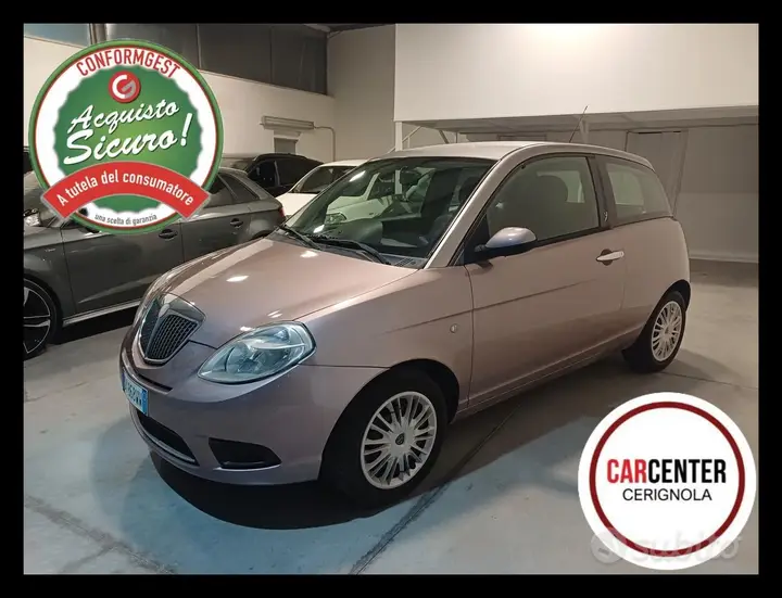 Lancia Ypsilon