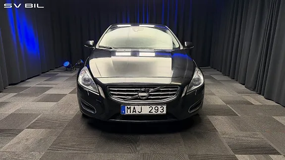 Volvo S60 2012 photo 2