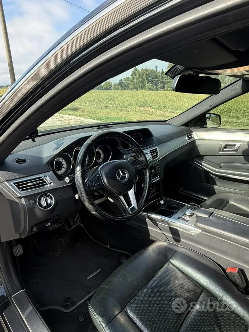 Mercedes-Benz E 2013 photo 5