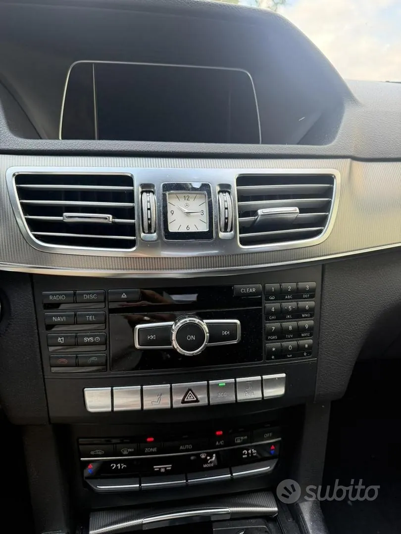 Mercedes-Benz E 2013 photo 2