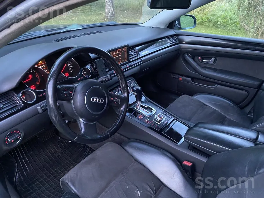Audi A8 2004 photo 4