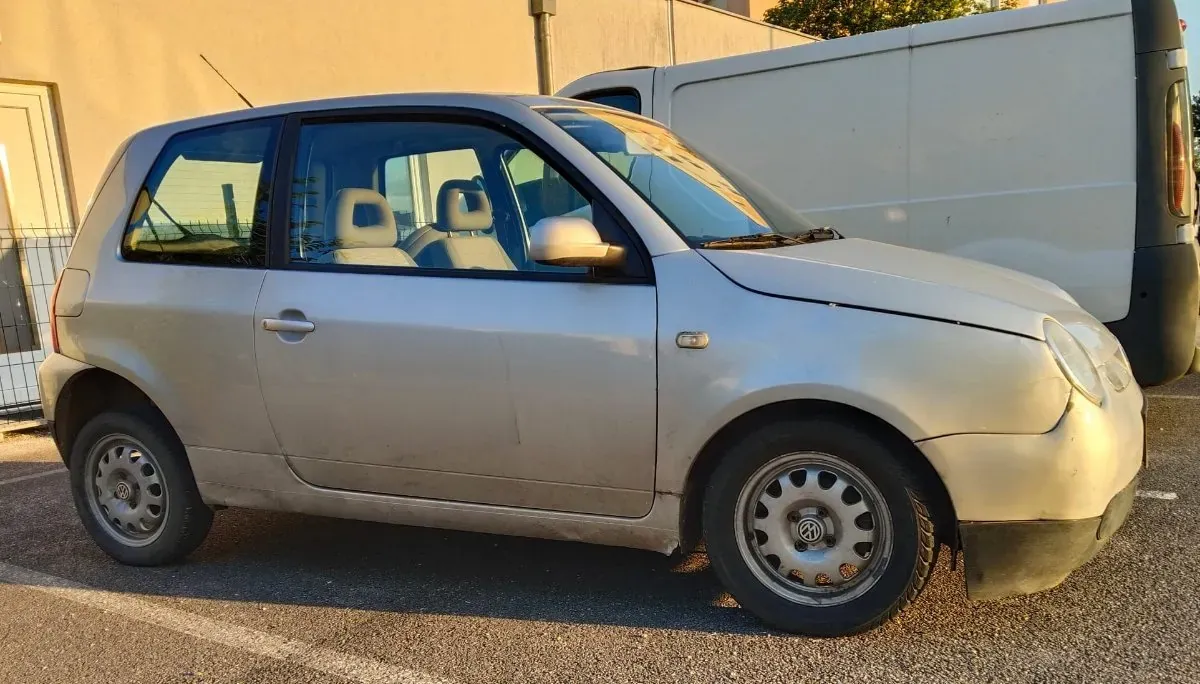 Volkswagen Lupo 1999 photo 2