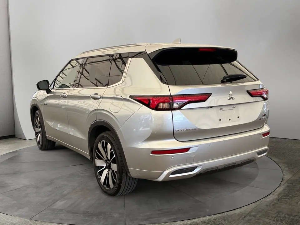 Mitsubishi Outlander 2025 photo 3