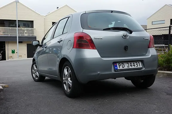 Toyota Yaris 2007 photo 5