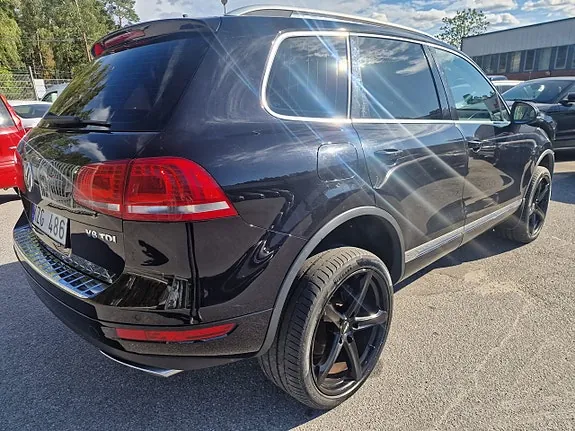 Volkswagen Touareg 2011 photo 4