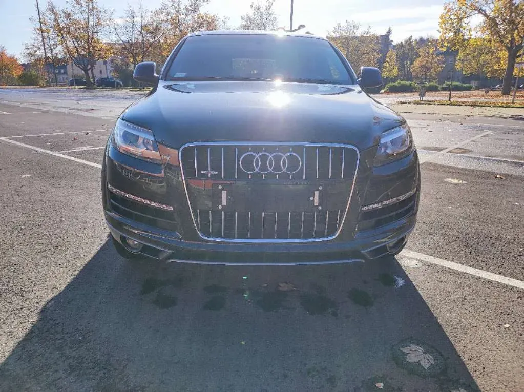 Audi Q7 2011 photo 3