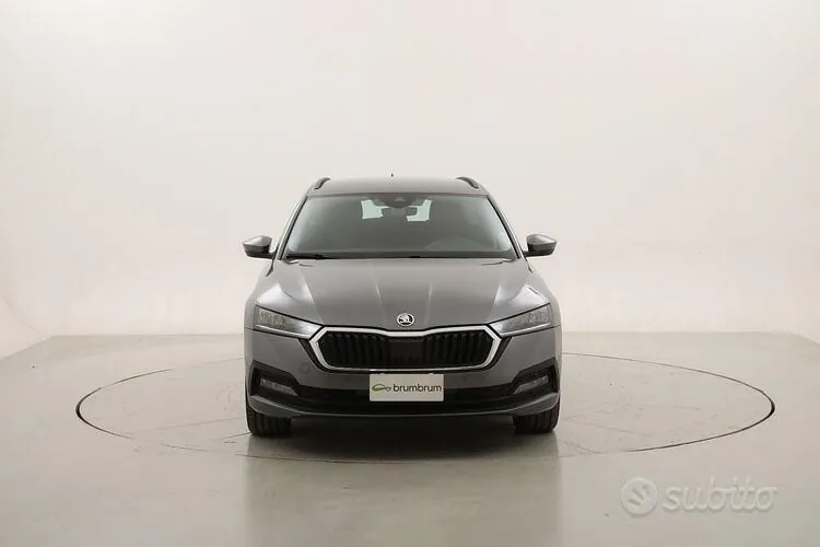 Skoda Octavia 2022 photo 2