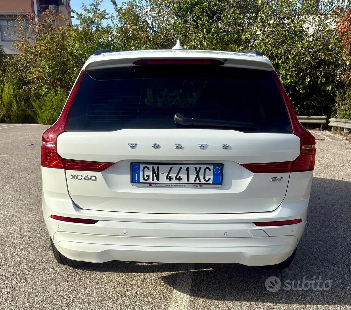 Volvo Xc60 2023 photo 4