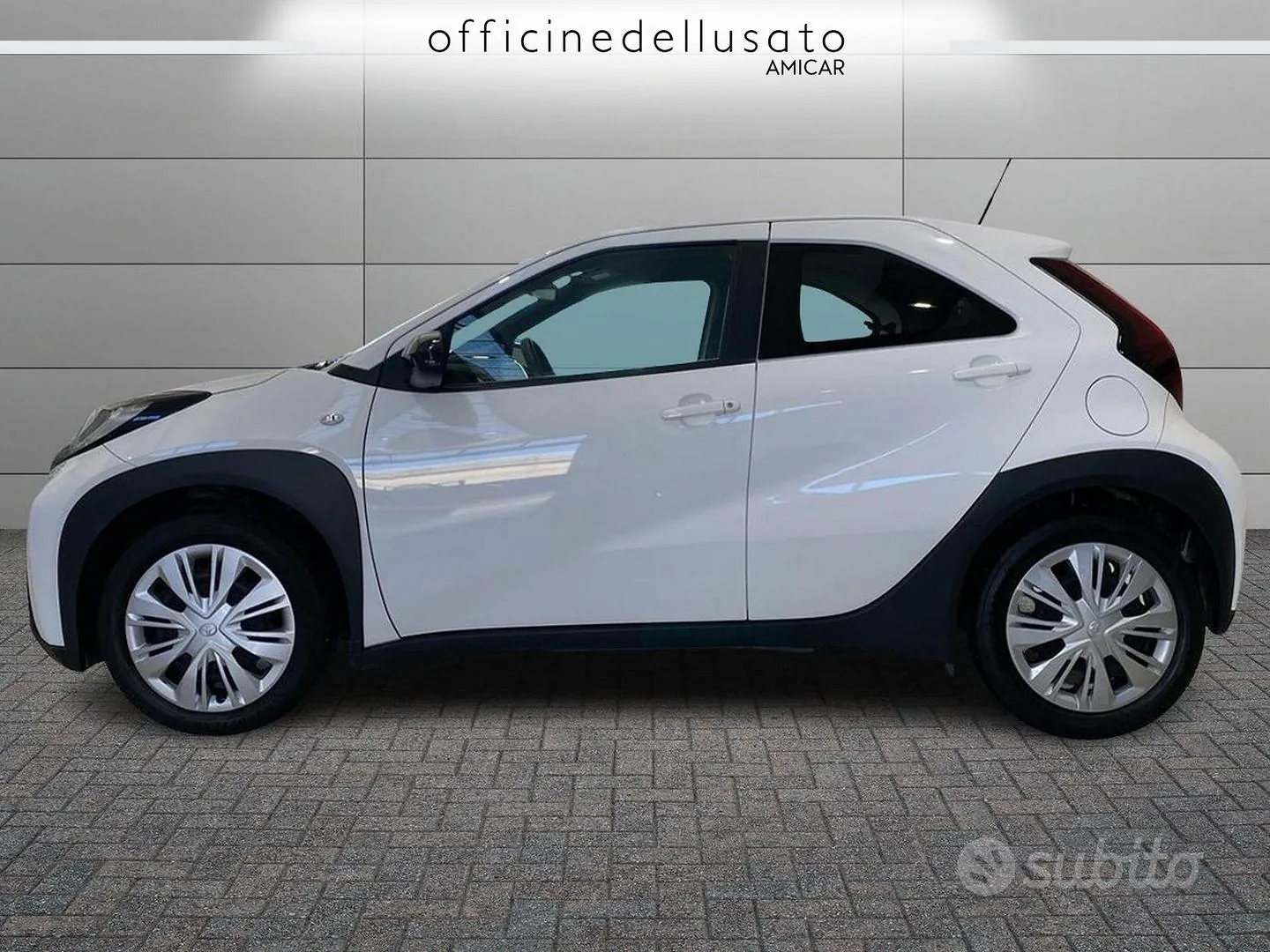 Toyota Aygo 2024 photo 2