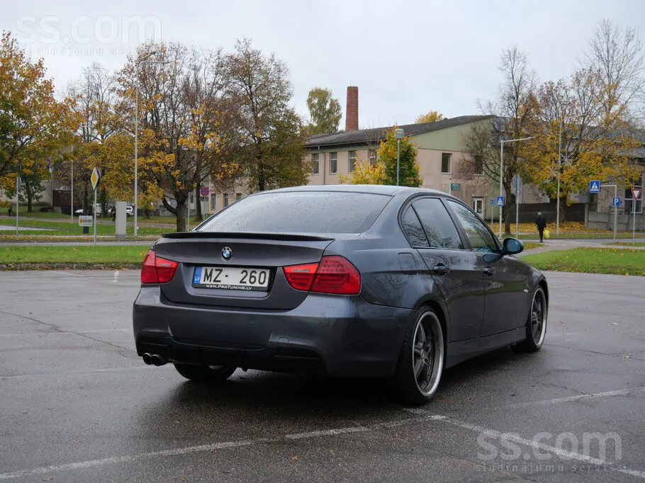 BMW 325 2007 photo 4