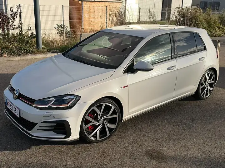 Volkswagen Golf 7 2018 photo 2