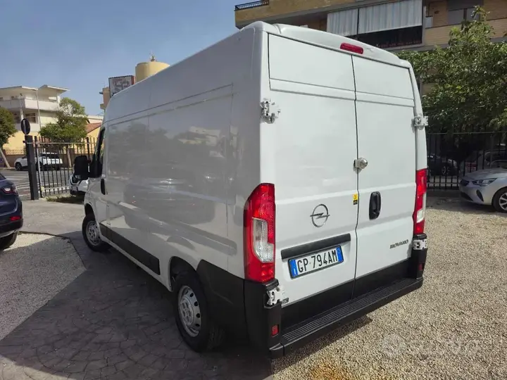 Peugeot Boxer 2023 photo 2