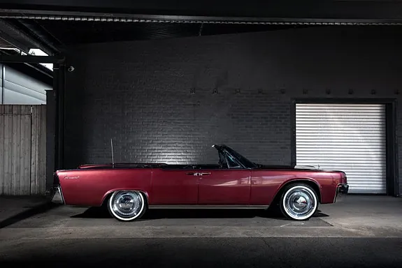 Lincoln Continental 1961 photo 3