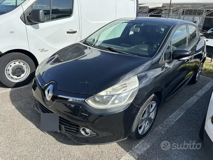 Renault Clio 2013 photo 2