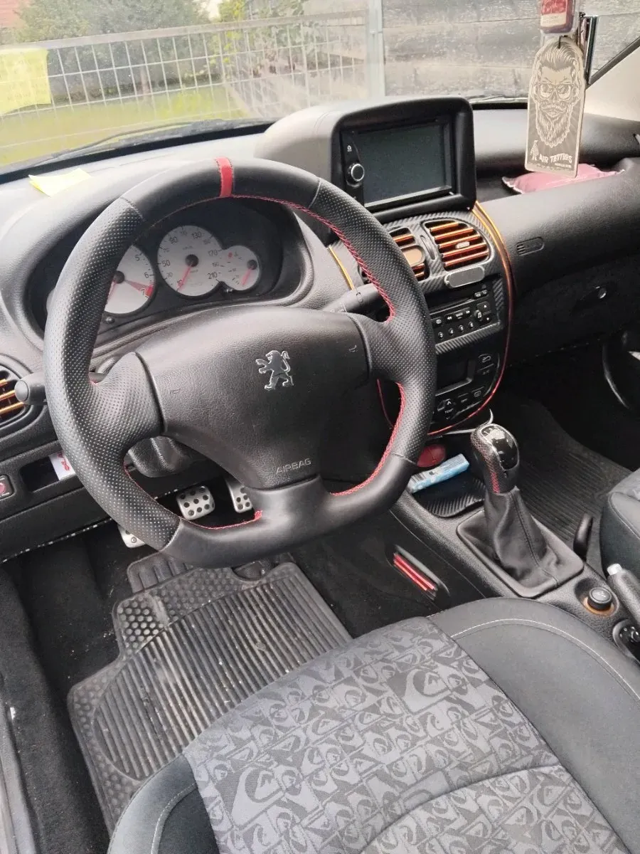 Peugeot 206 2005 photo 2