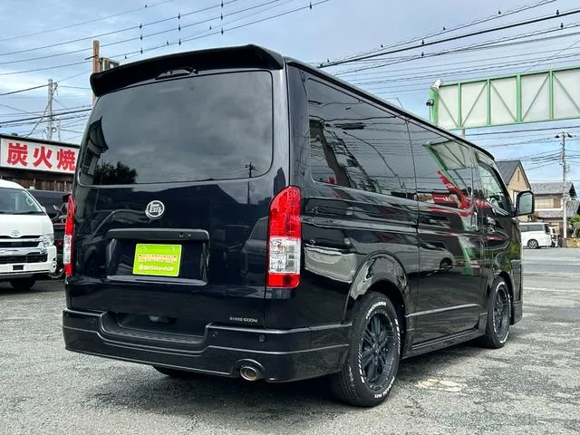 Toyota Hiace Van 2022 photo 5
