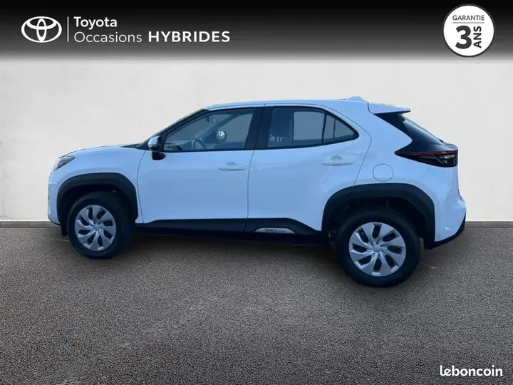 Toyota Yaris Cross 2025 photo 3