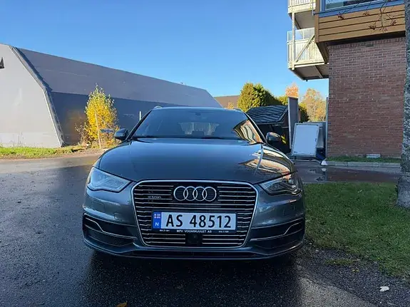 Audi E-Tron 2016 photo 2