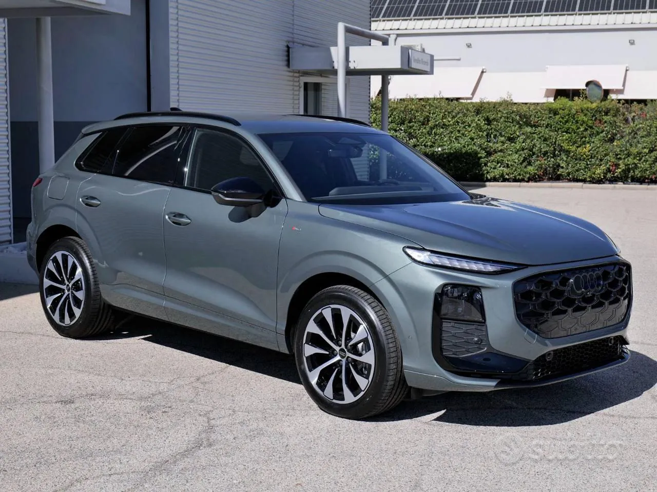 Audi Q3 photo 4