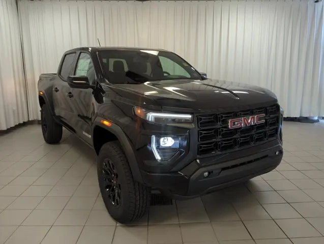 GMC Canyon 2026 photo 2
