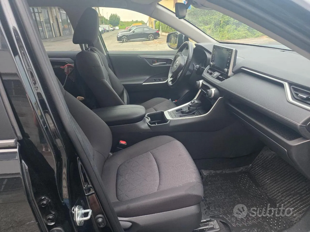 Toyota Rav4 2022 photo 4