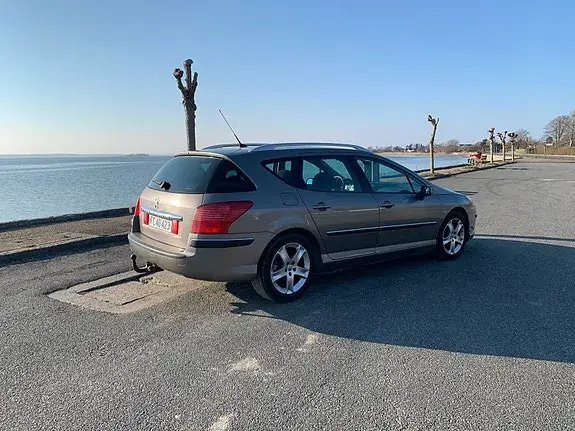 Peugeot 407 2006 photo 2