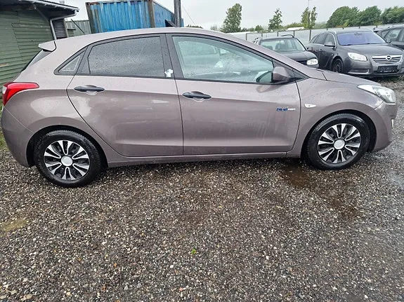 Hyundai I30 2013 photo 3
