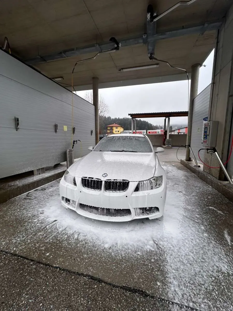 BMW 3 Series 2007 photo 2